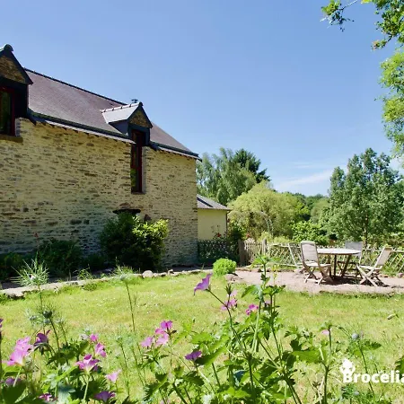 Le Logis De L'etang De L'aune Nyaraló Iffendic